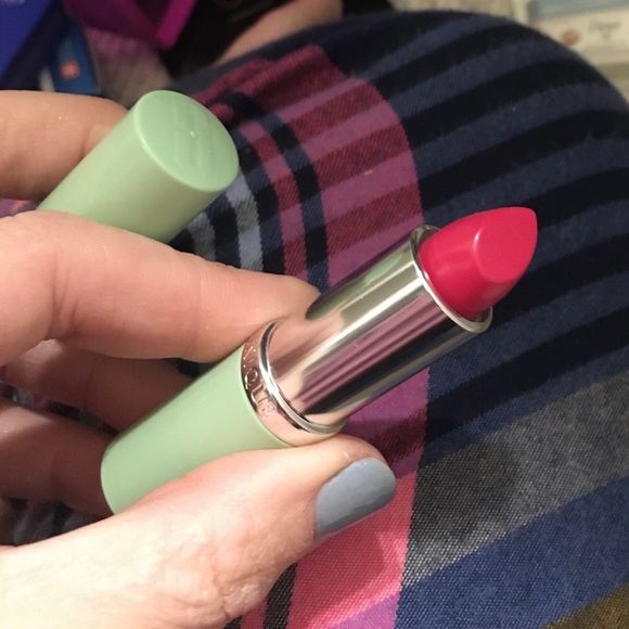 Clinique Long Last Soft Matte Lipstick